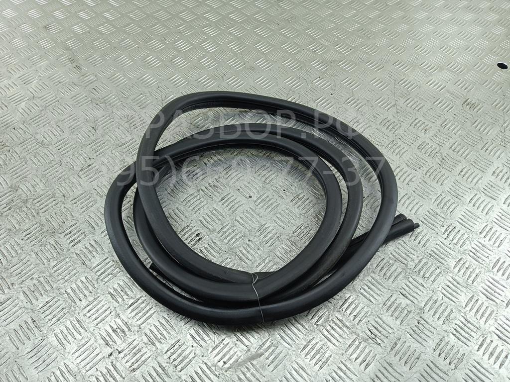 Уплотнитель двери