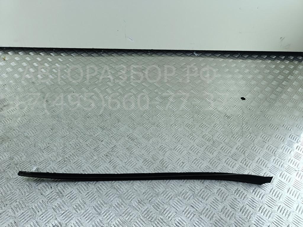 Молдинг лобового стекла