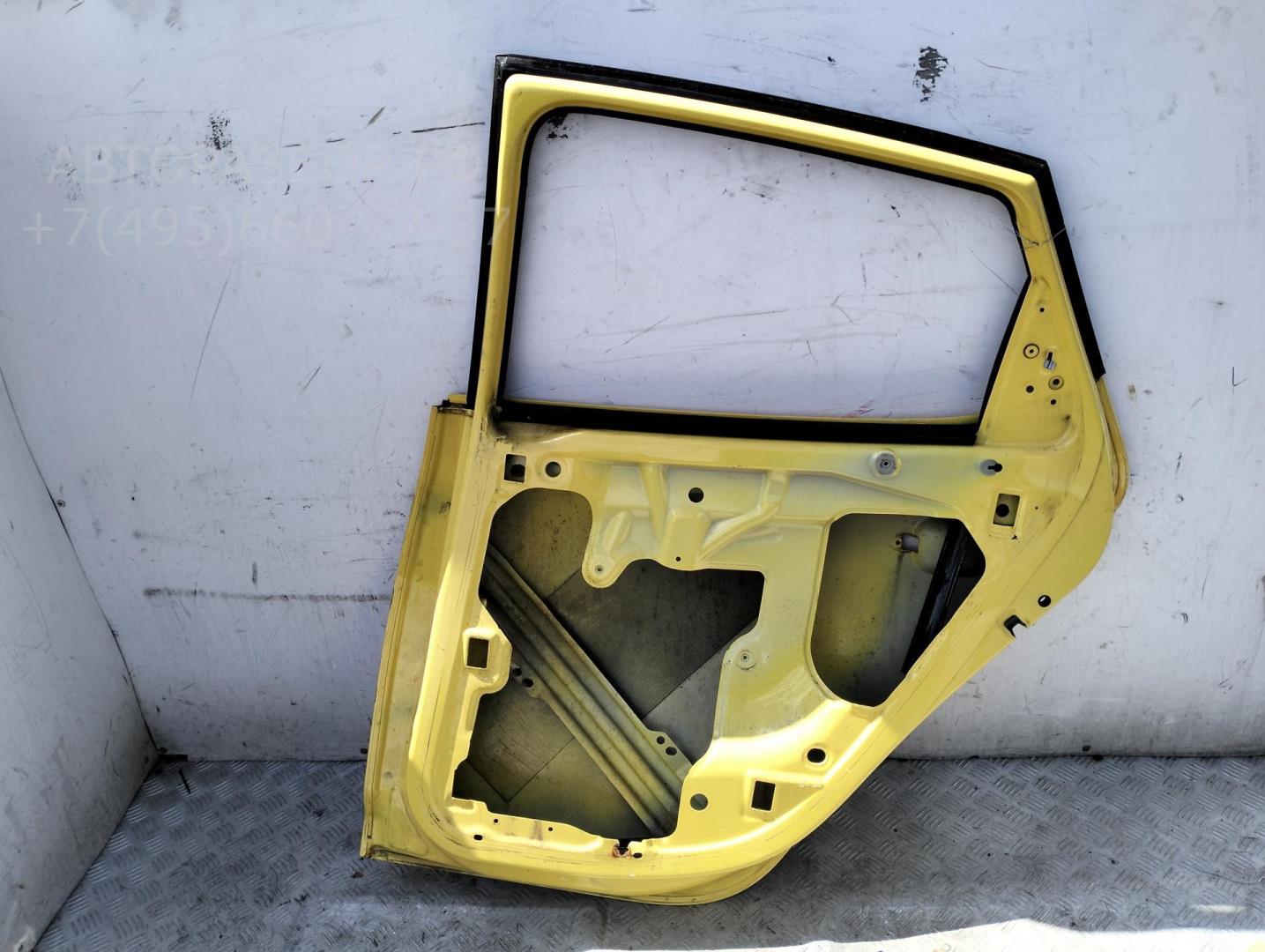 Дверь задняя правая