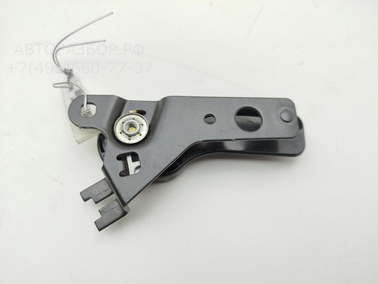 Ручка открывания капота