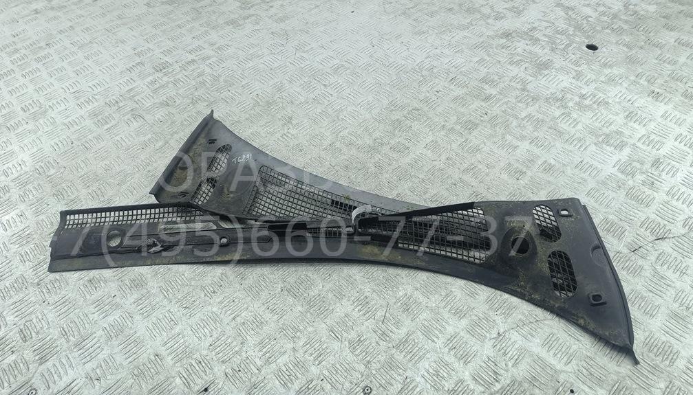 Решетка стеклоочистителей (Жабо)