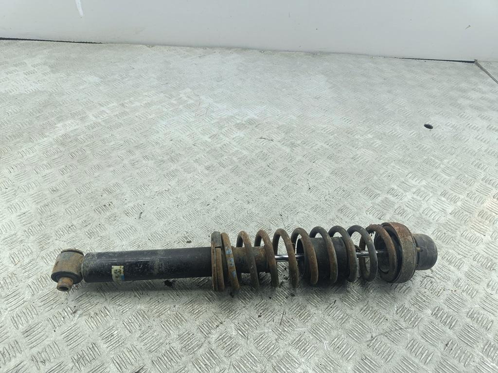 Амортизатор задний правый