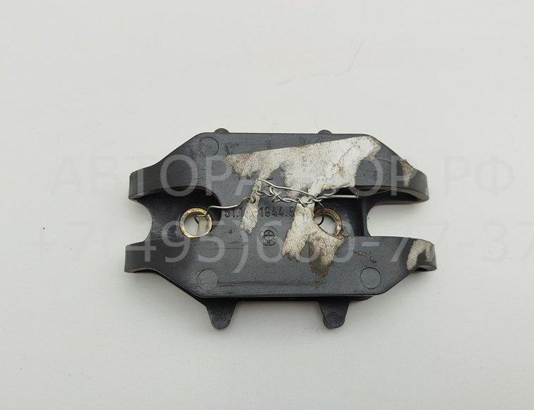 Кронштейн переднего бампера