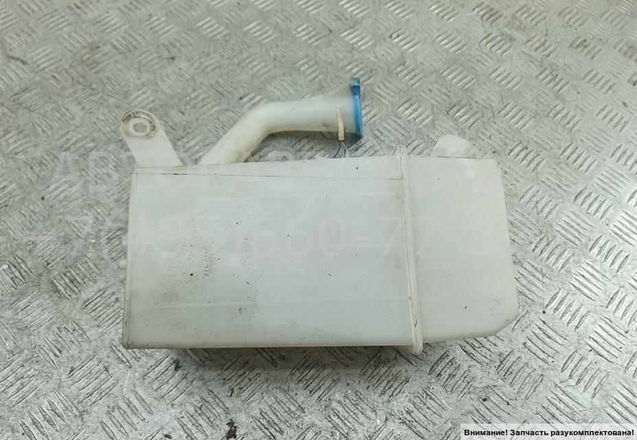 Бачок омывателя лобового стекла