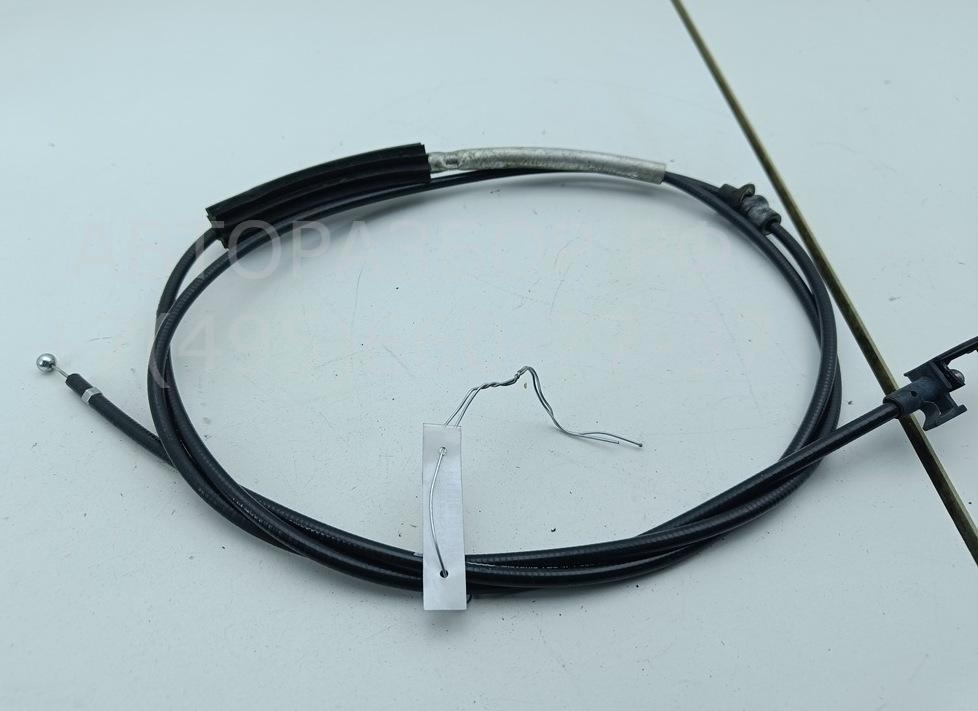 Трос открывания капота
