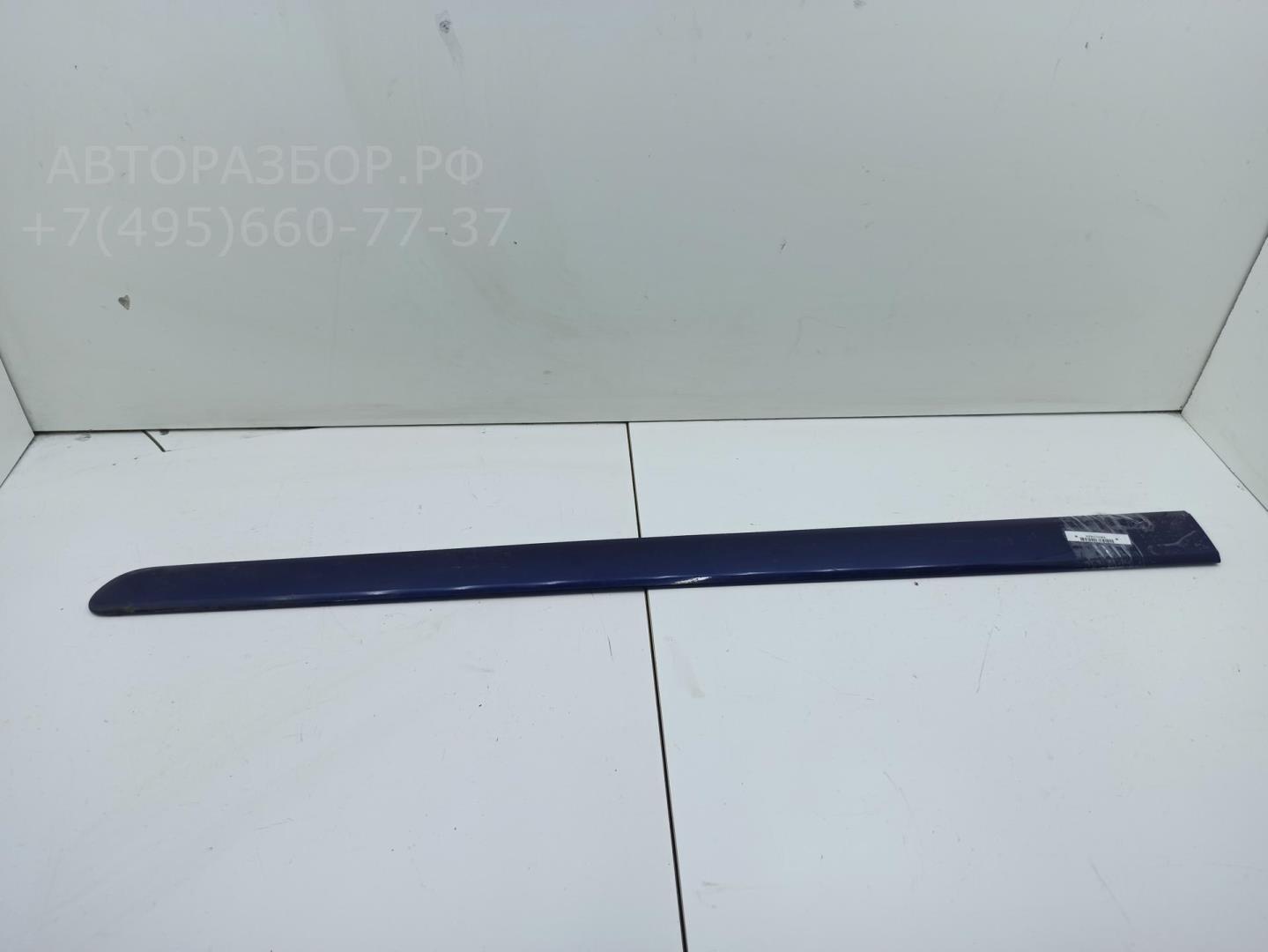 Молдинг двери передней левой