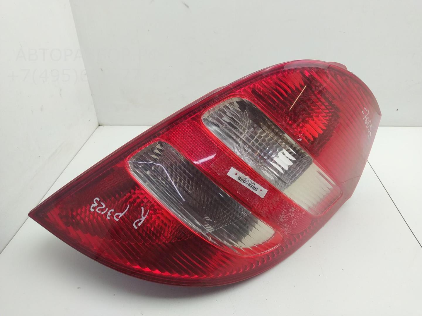 Фонарь задний правый