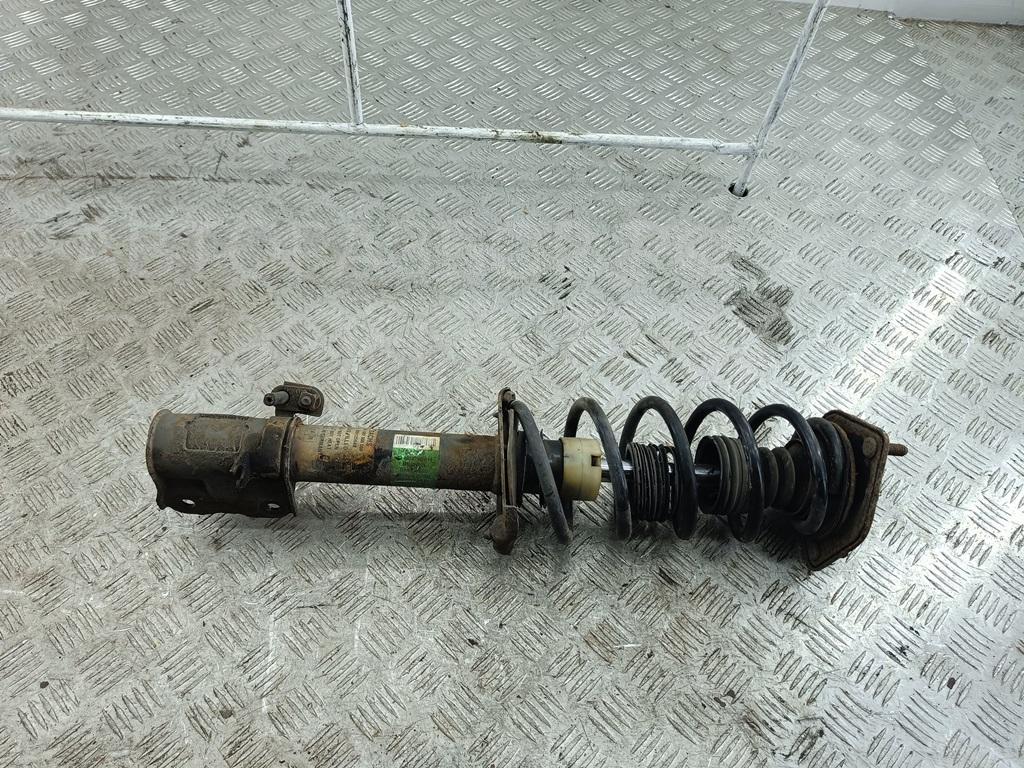 Амортизатор передний правый