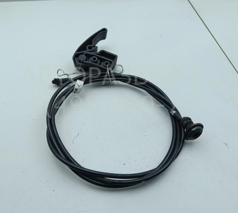 Трос открывания капота