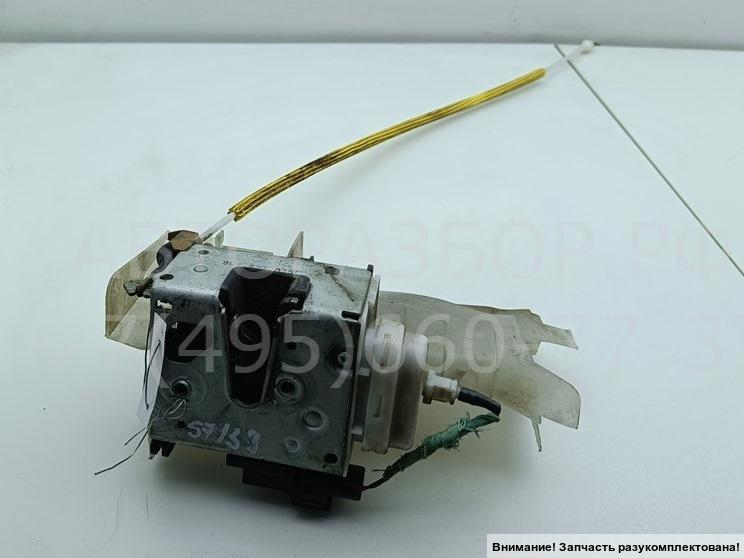 Замок двери передней правой