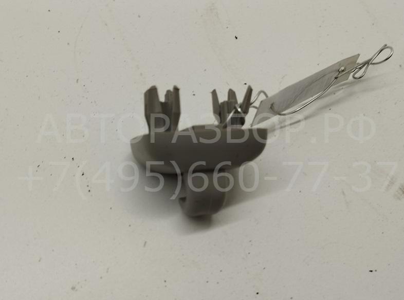 Кронштейн солнцезащитного козырька