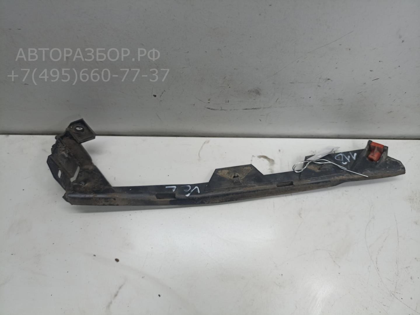 Кронштейн переднего бампера левый