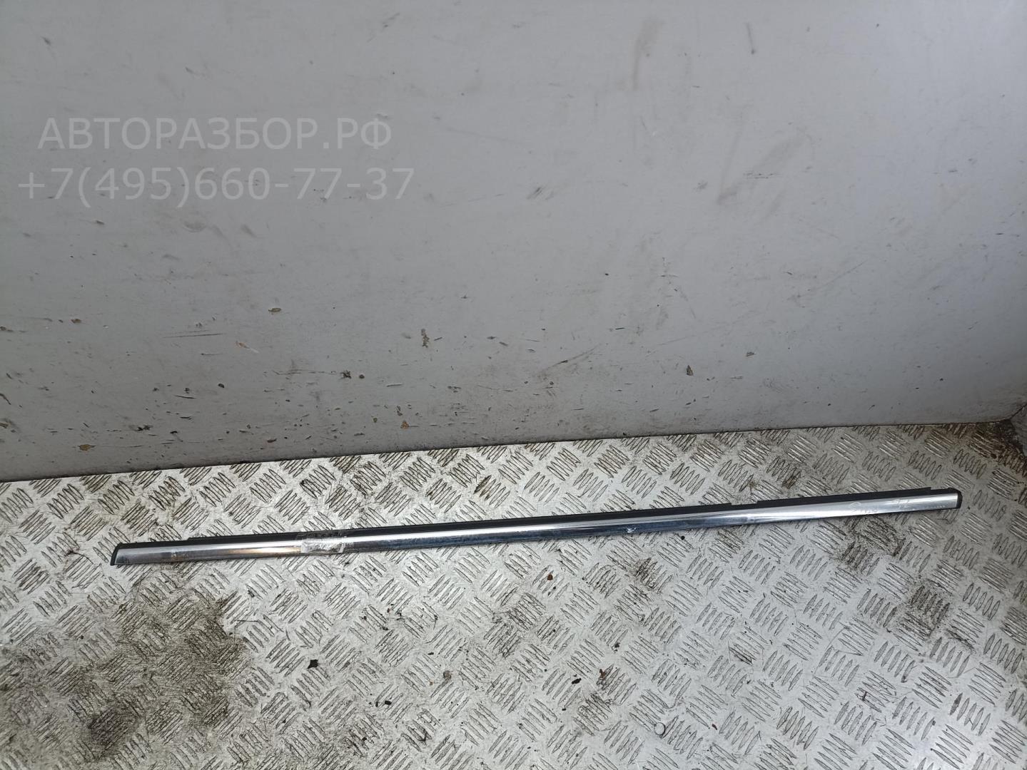 Накладка стекла заднего левого