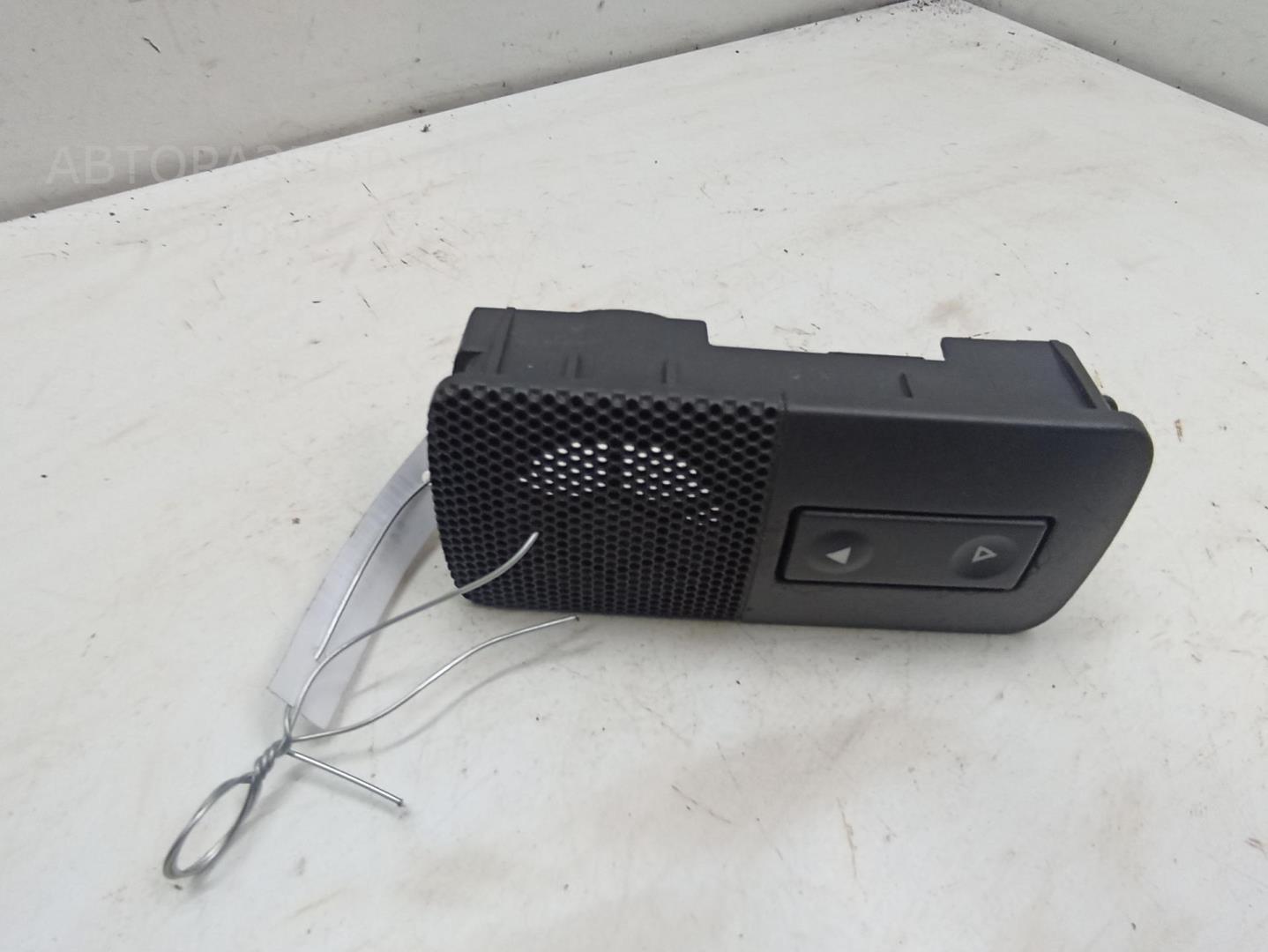 Кнопка стеклоподъемника