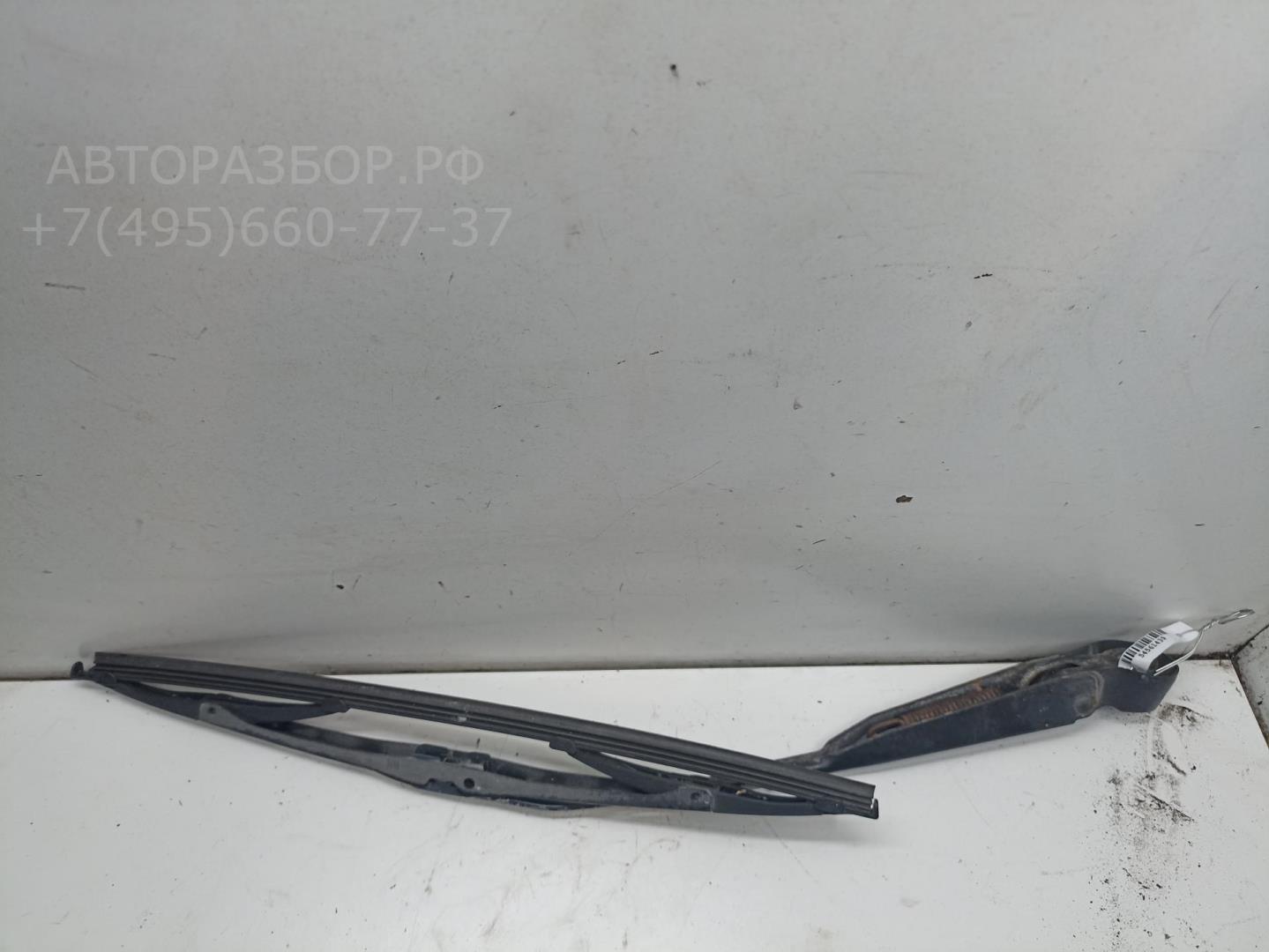Поводок стеклоочистителя заднего