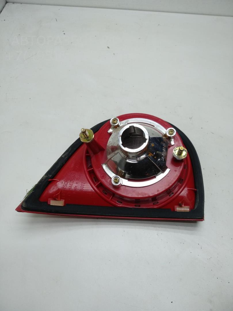 Фонарь задний внутренний правый