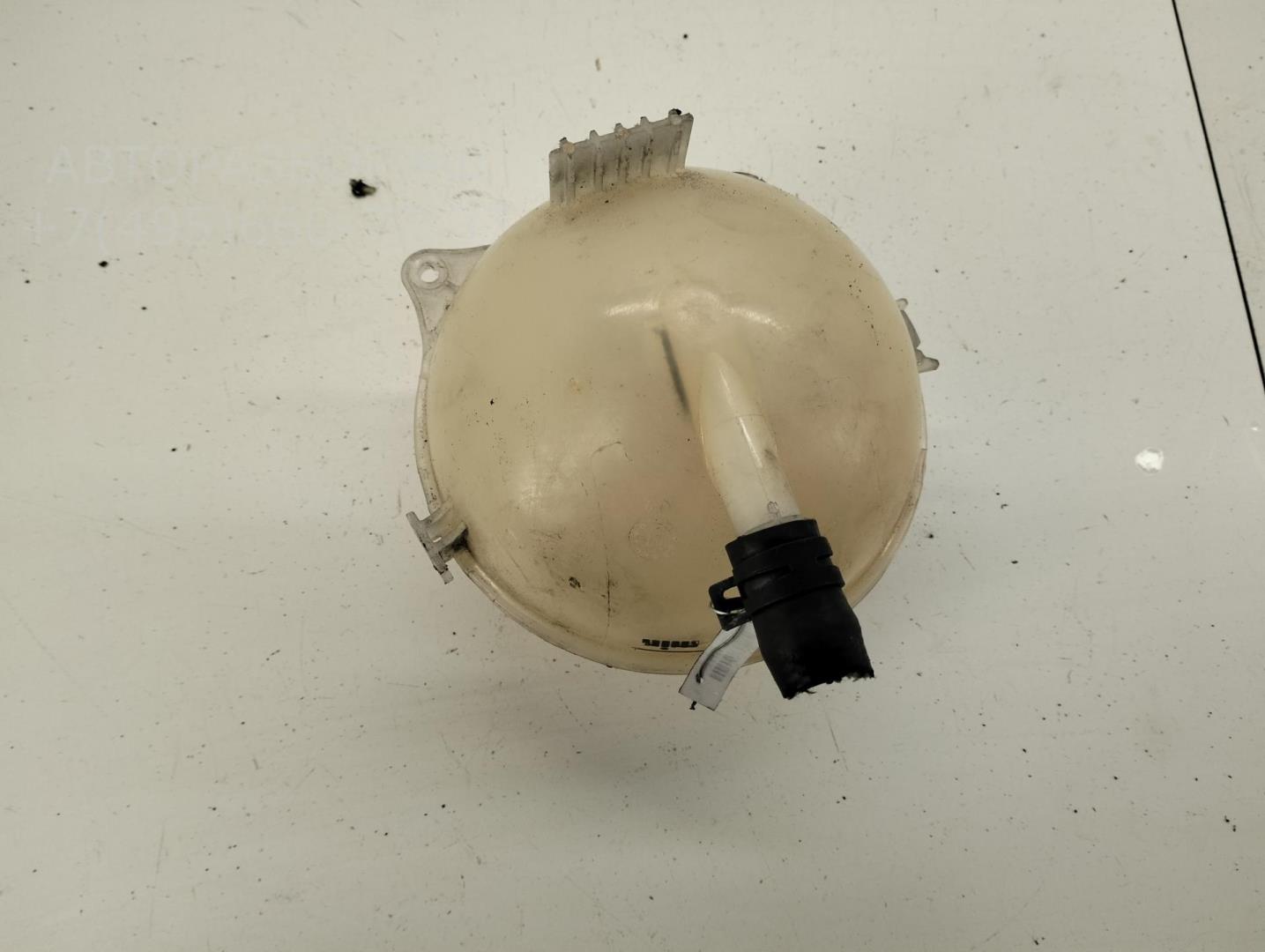 Бачок расширительный