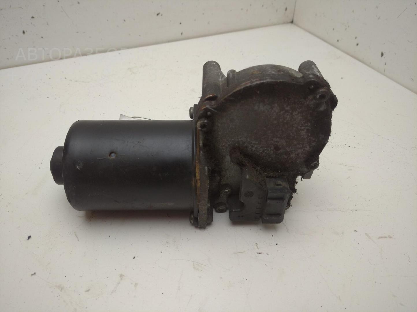 Моторчик стеклоочистителя передний