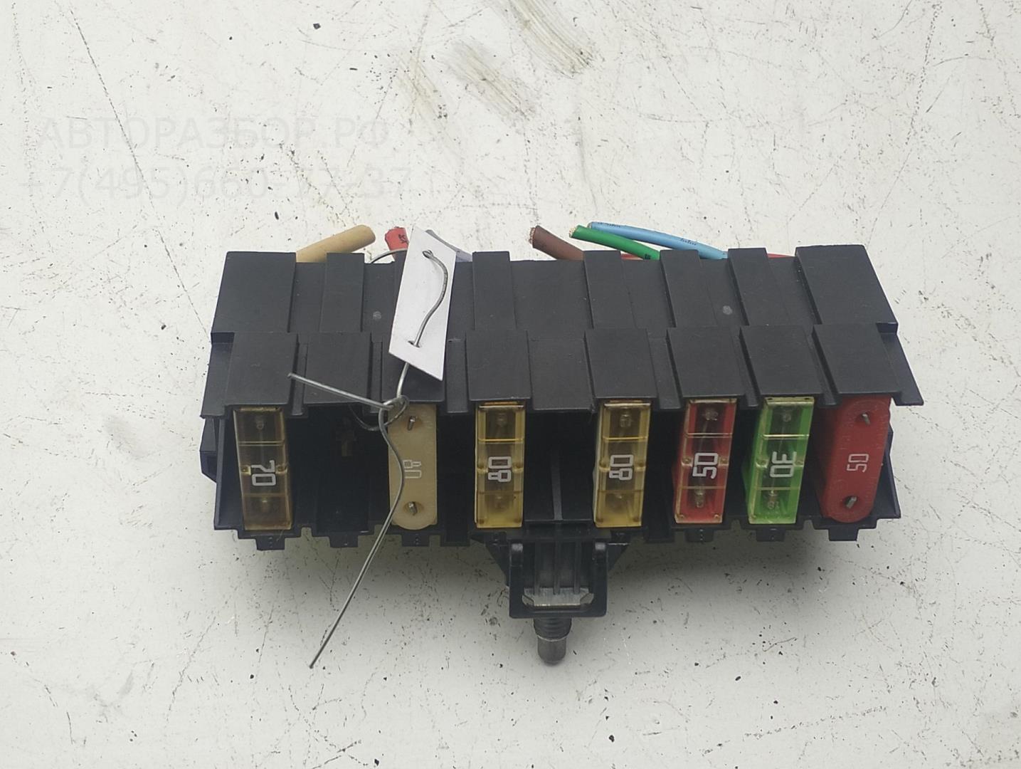 Блок предохранителей