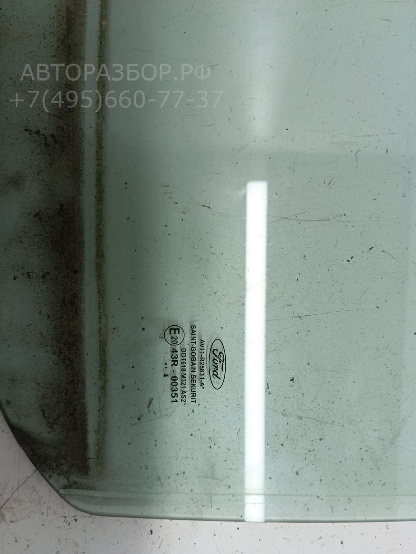 Стекло двери задней левой (форточка)