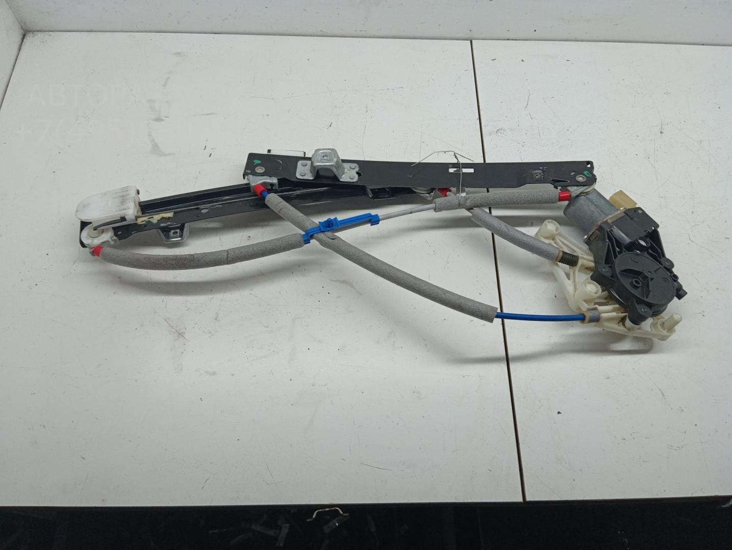 Стеклоподъемник электр. задний левый