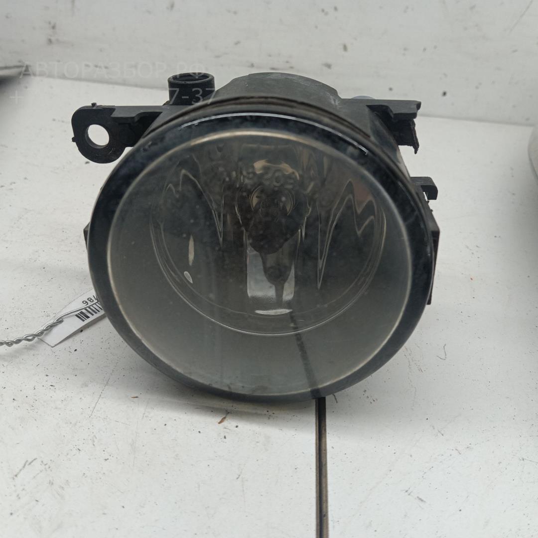 Фара противотуманная левая