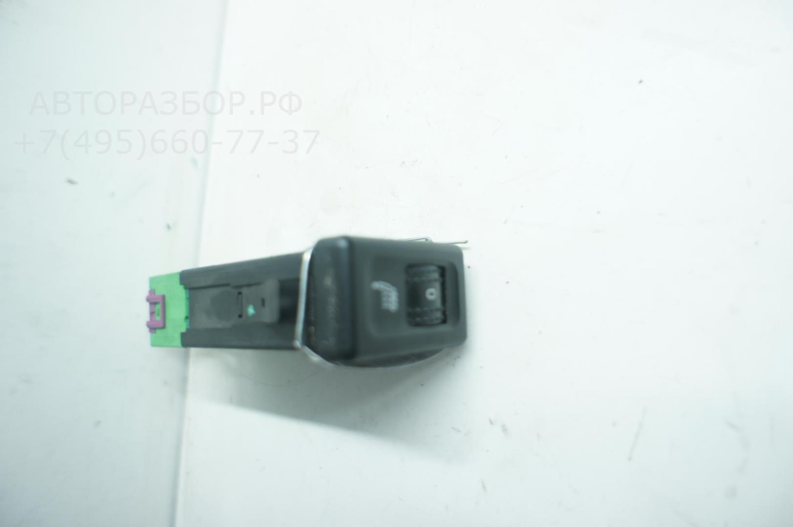 Кнопка обогрева сидений