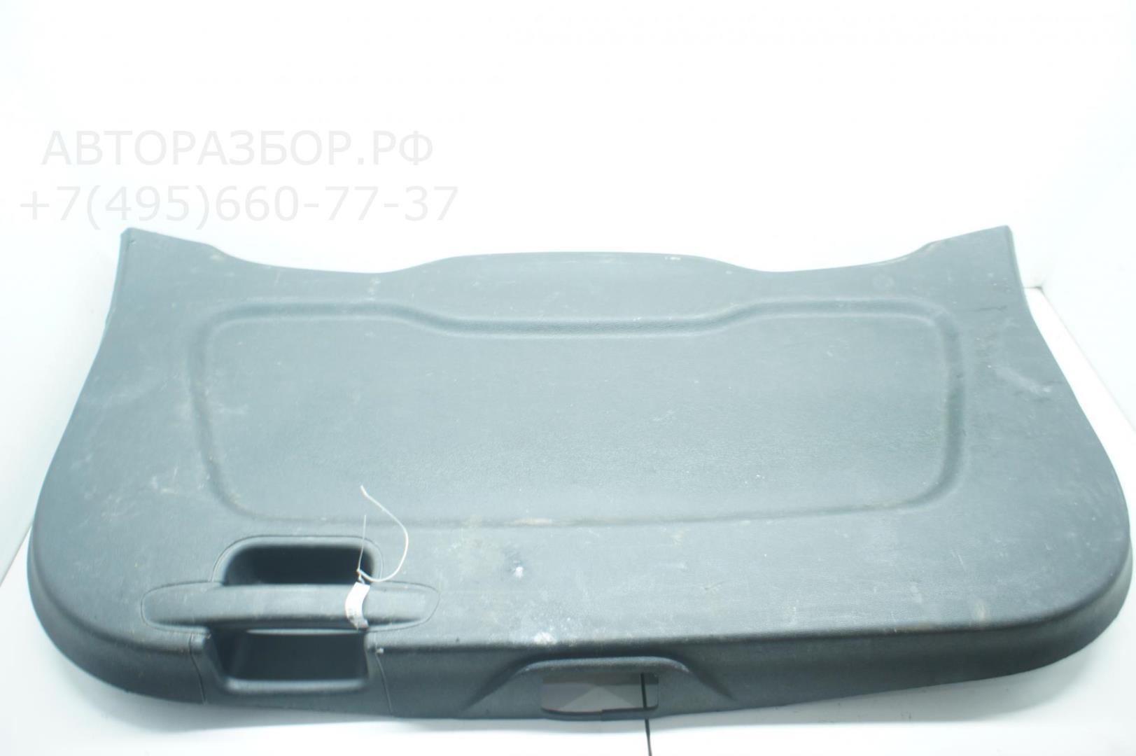 Обшивка крышки багажника