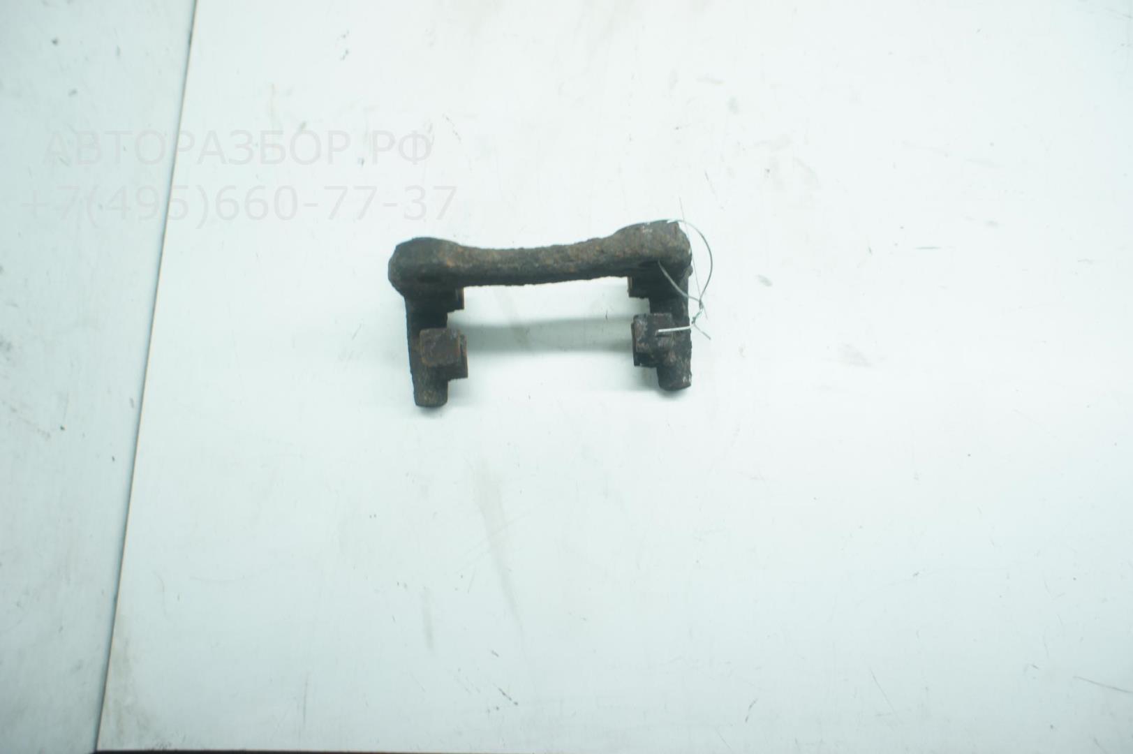 Скоба суппорта заднего