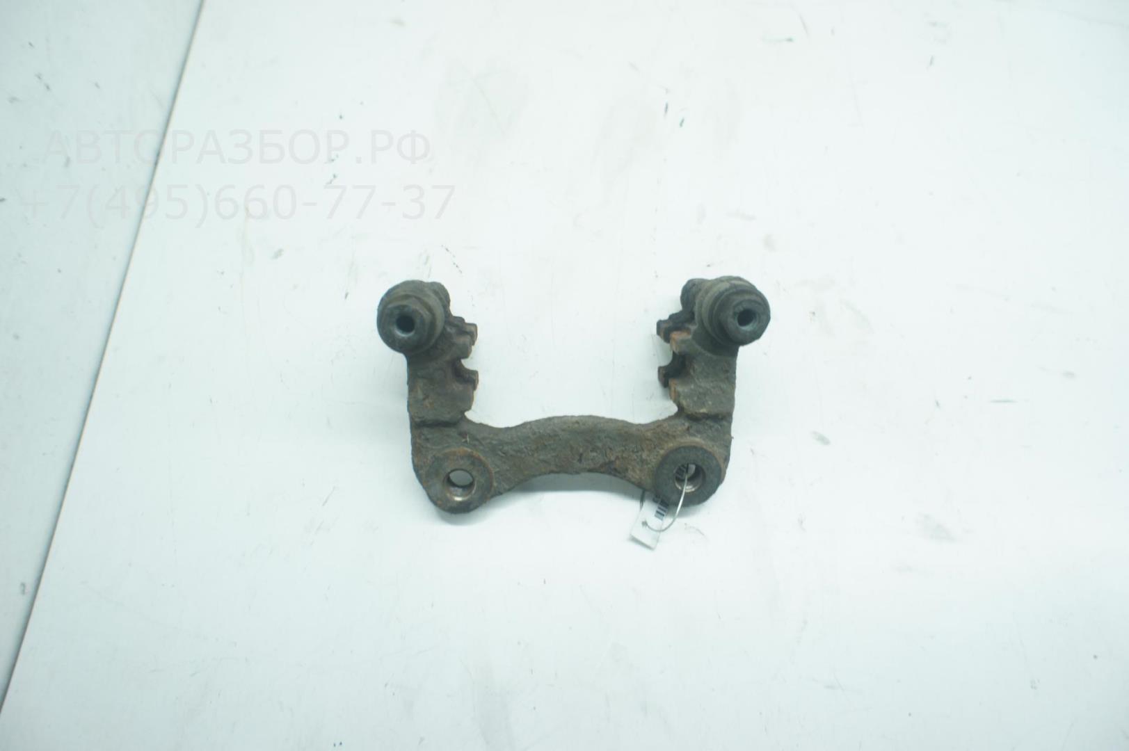 Скоба суппорта заднего