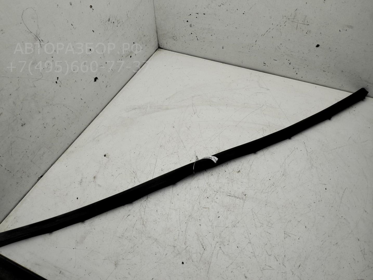 Уплотнитель двери