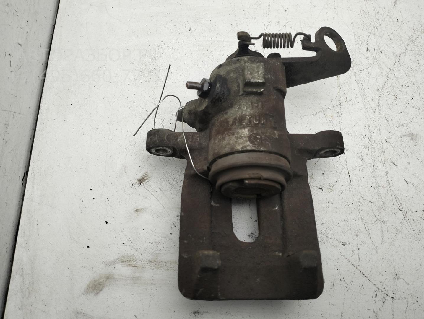 Суппорт задний правый