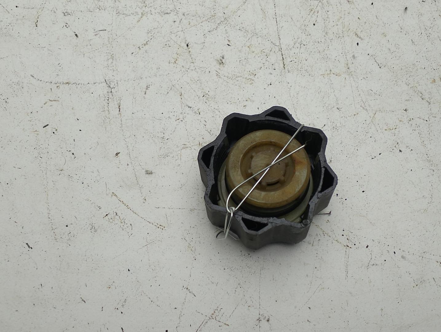 Крышка расширительного бачка