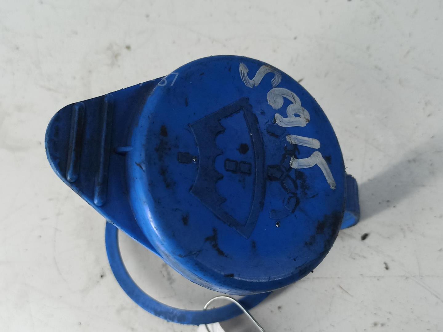 Крышка бачка омывателя