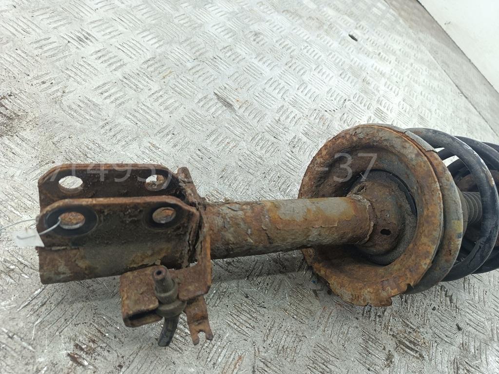 Амортизатор передний правый