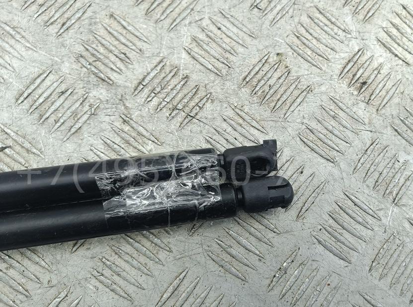 Амортизатор крышки багажника