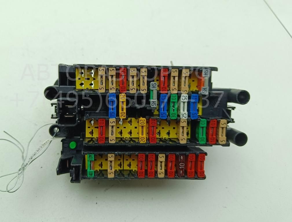 Блок предохранителей