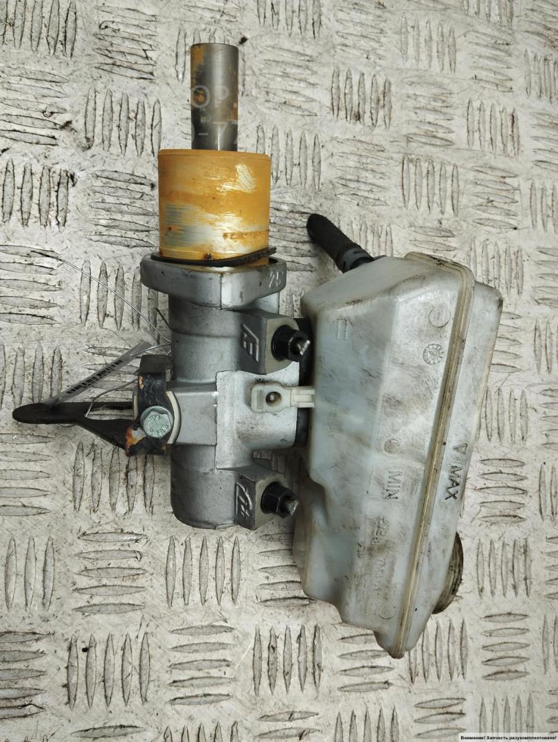 Цилиндр тормозной главный