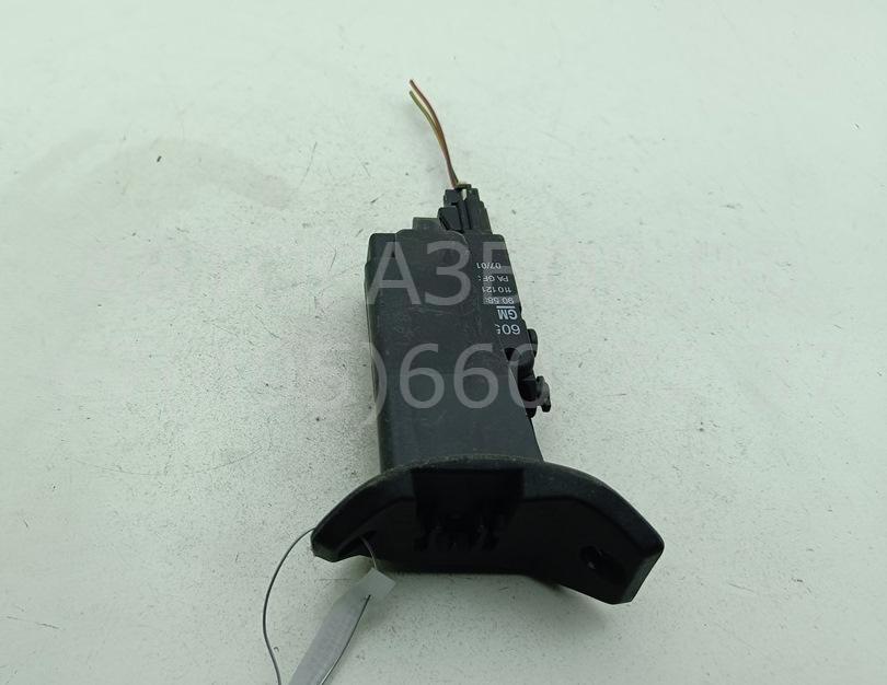 Активатор замка двери