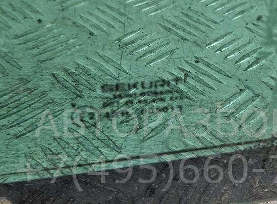 Стекло заднее