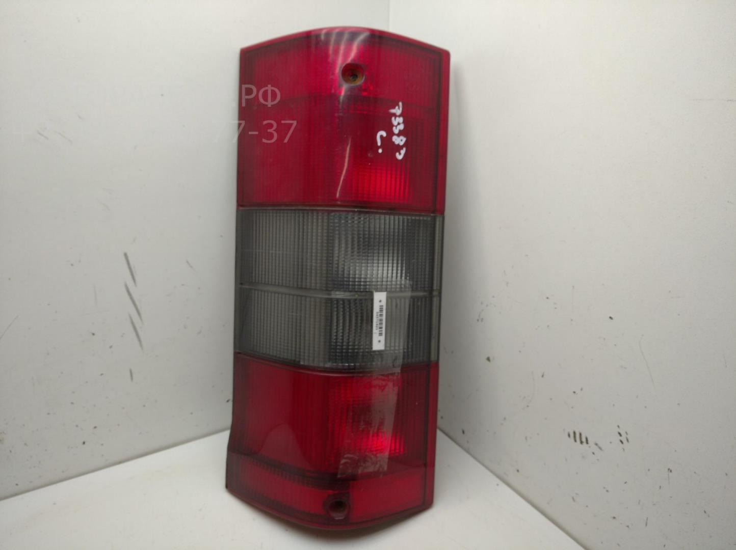 Фонарь задний левый