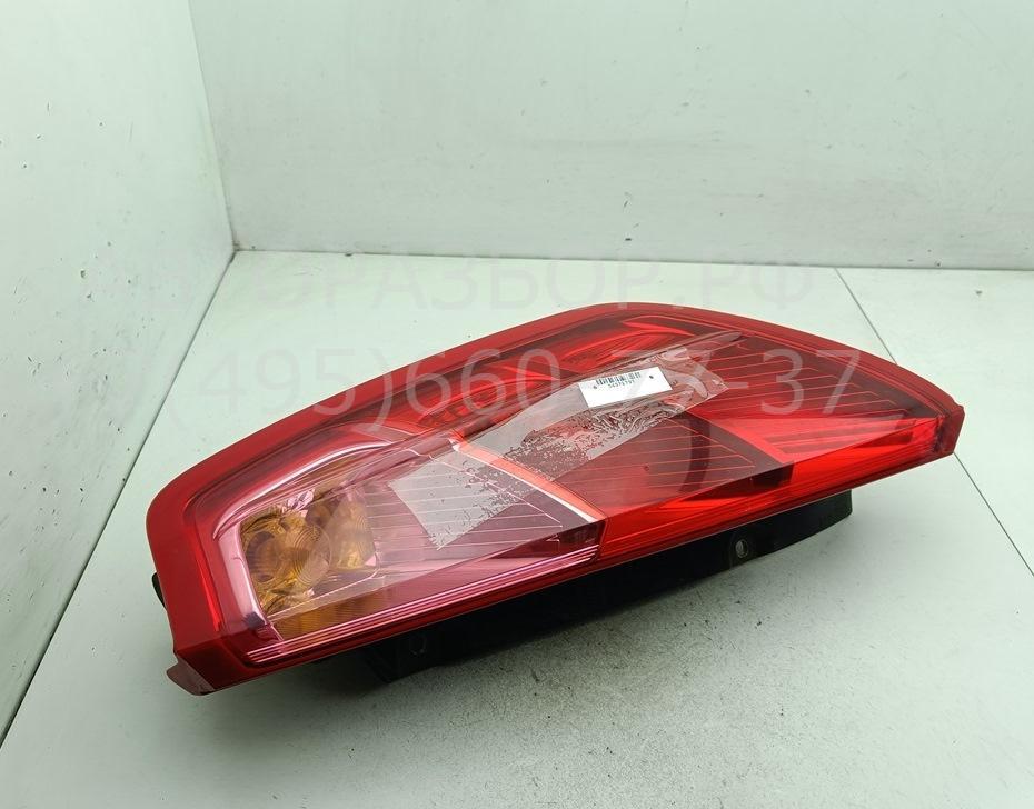 Фонарь задний правый