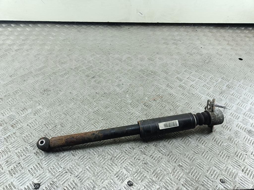 Амортизатор задний правый