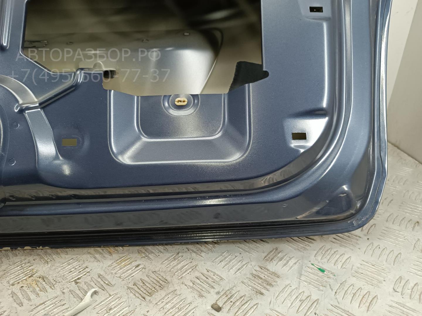 Дверь багажника