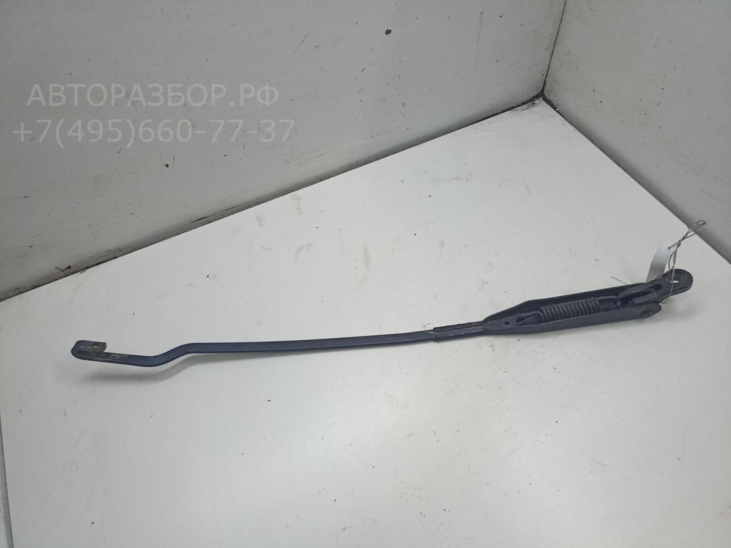 Поводок стеклоочистителя передний левый