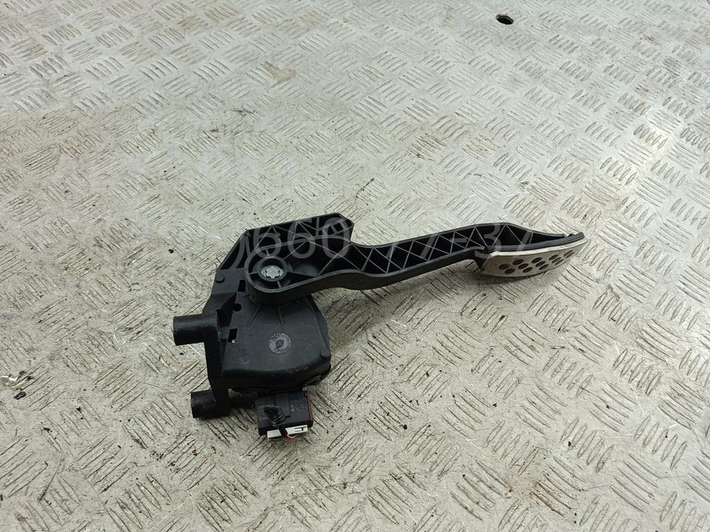 Педаль газа