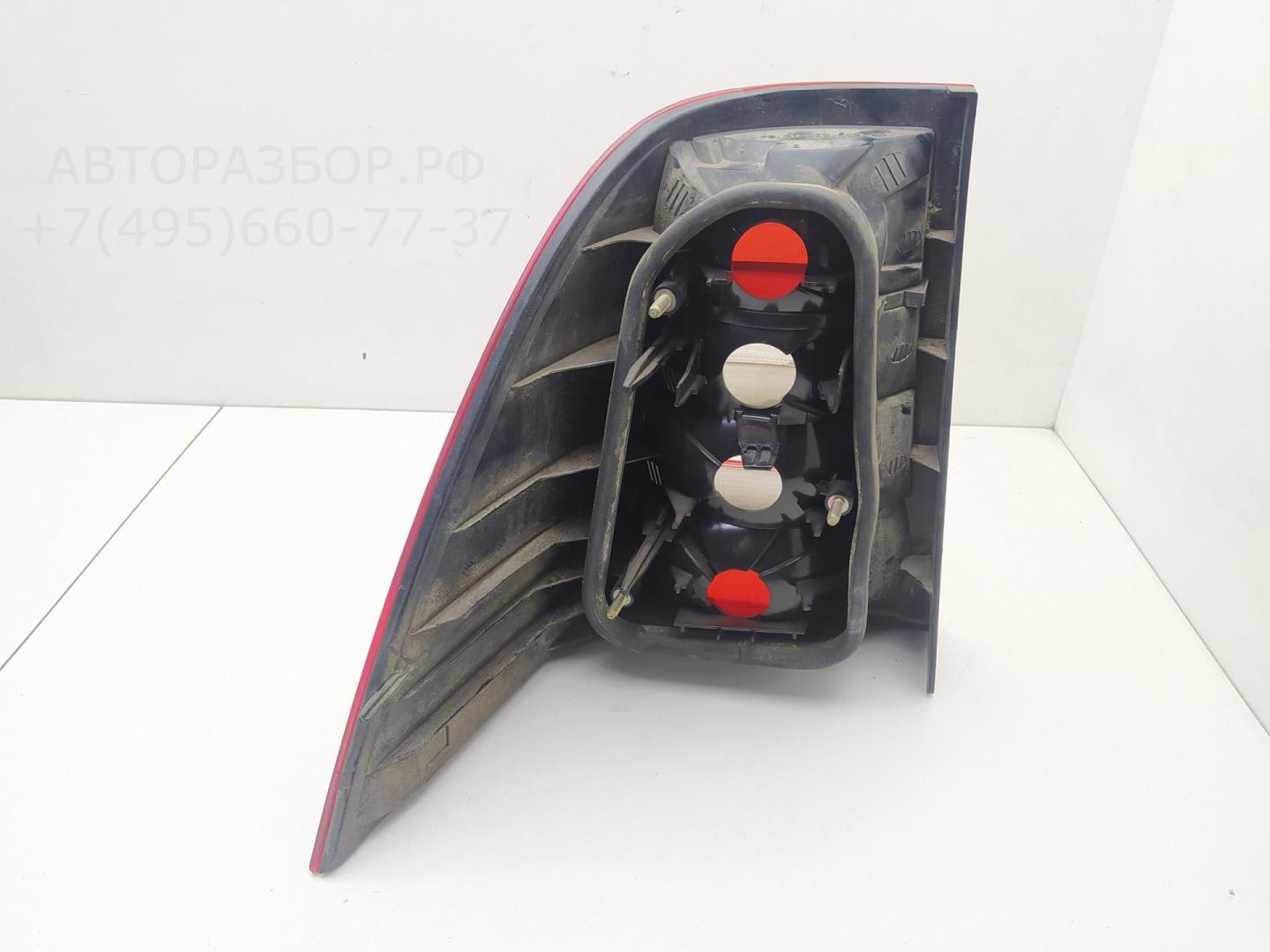 Фонарь задний правый