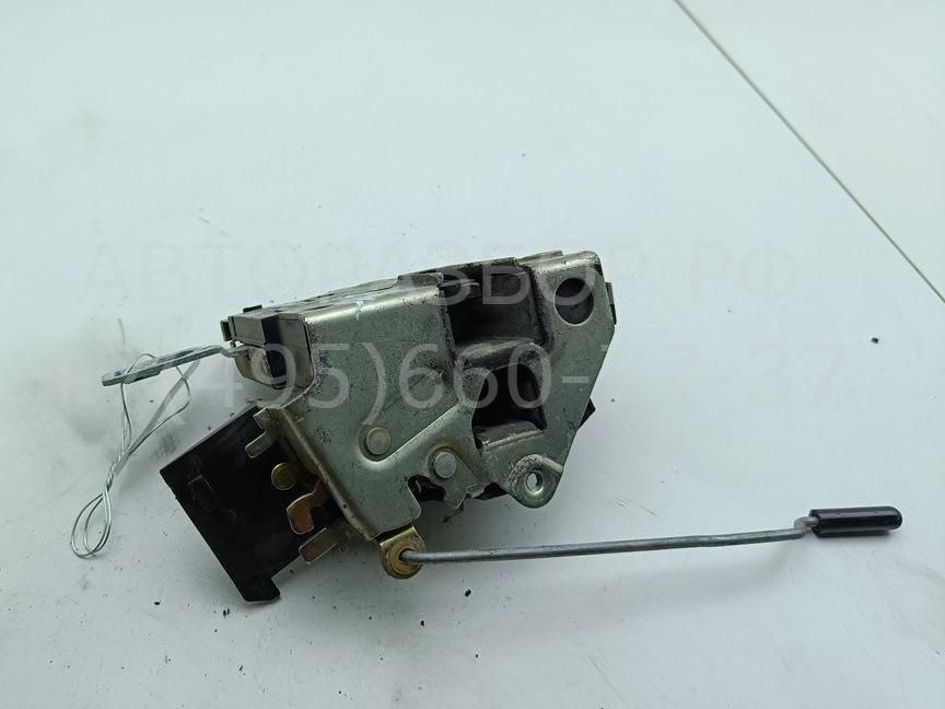 Замок двери передней правой