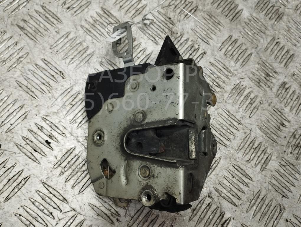 Замок двери передней левой