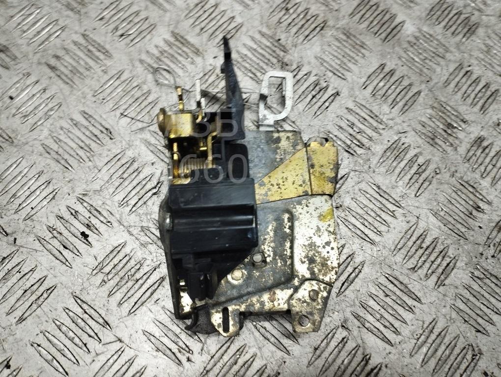 Замок двери передней левой